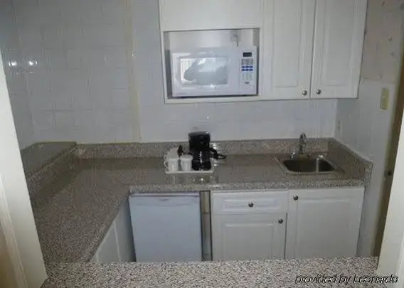 Mississauga Inn & Suites