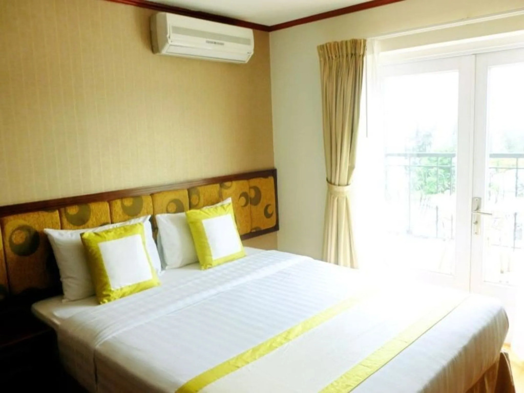 Golden Ant Hotel