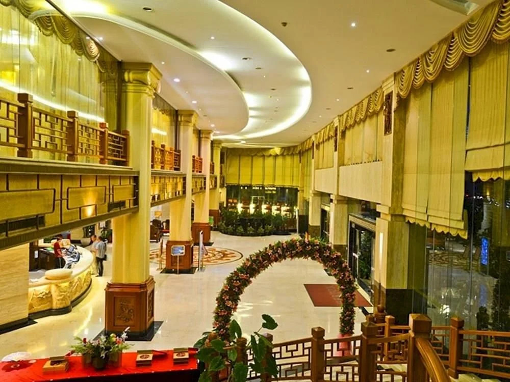 Golden Lotus Herton Seaview Hotel