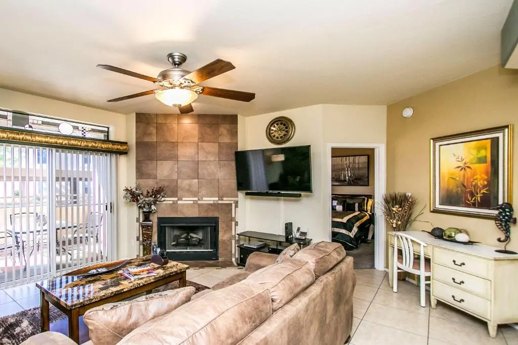 Private Resort Community -- ½ mile Walk to Hiking & Biking at N. Mtn. Preserve!