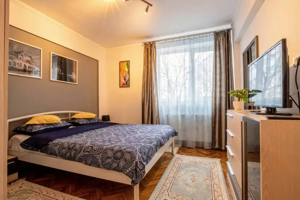 Modern & Stylish Apt of City 5min Beach