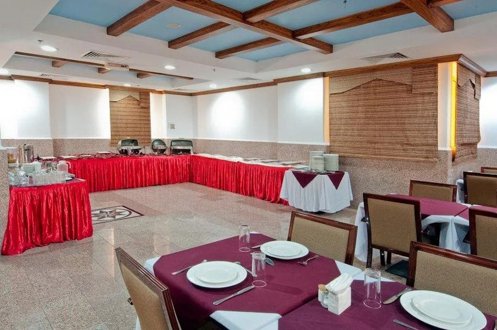 La Villa Hotel