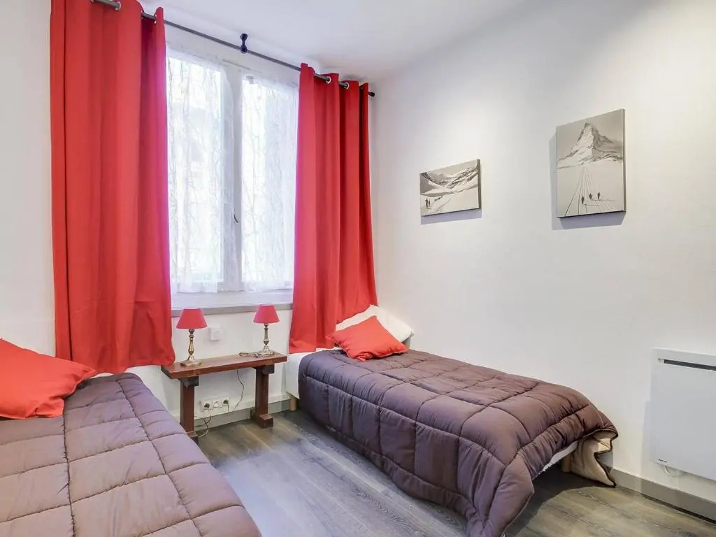 Appartement Cauterets, 4 Pièces, 6 Personnes - Fr-1-401-136