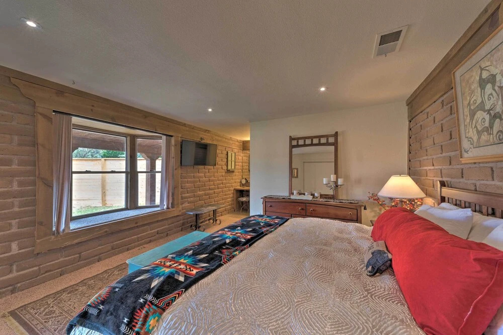 Rustic Ranch Retreat w/ Yard: 16 Mi to Ski Apache!