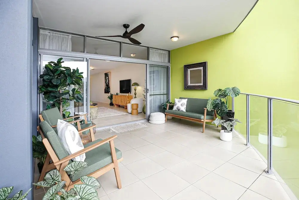 Luxury Cairns Stay with Pool and BBQ
