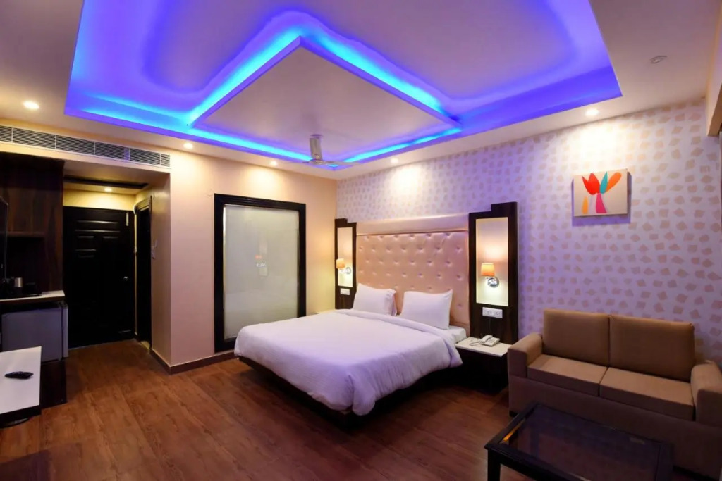 Aachman Nature Valley Resort Mashobra BY NAINA STAYCATION- Private Parking - Balcony and valley view Rooms