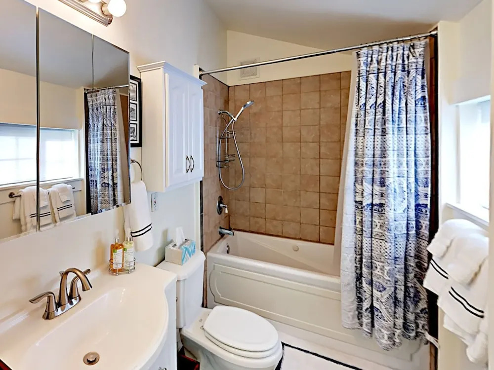 Orchard Home 2 Bedrooms 1 Bathroom Home