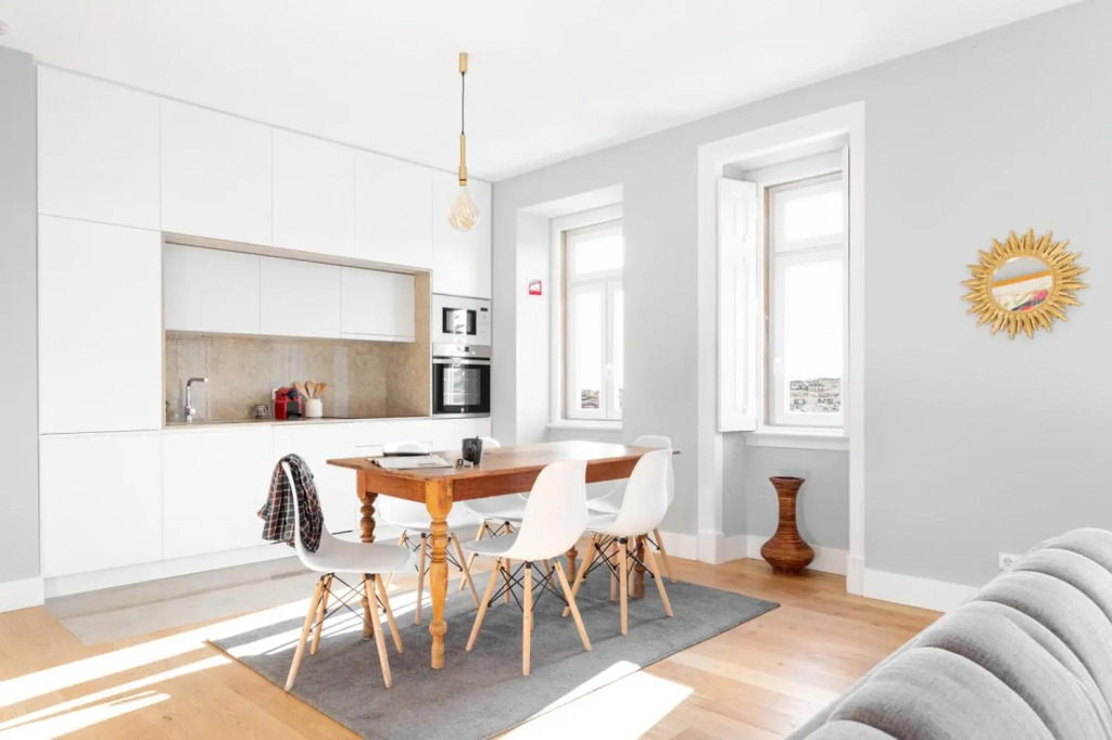JOIVY Marvelous 3-bed home w/astonishing view&terrace, nearby St George Castle