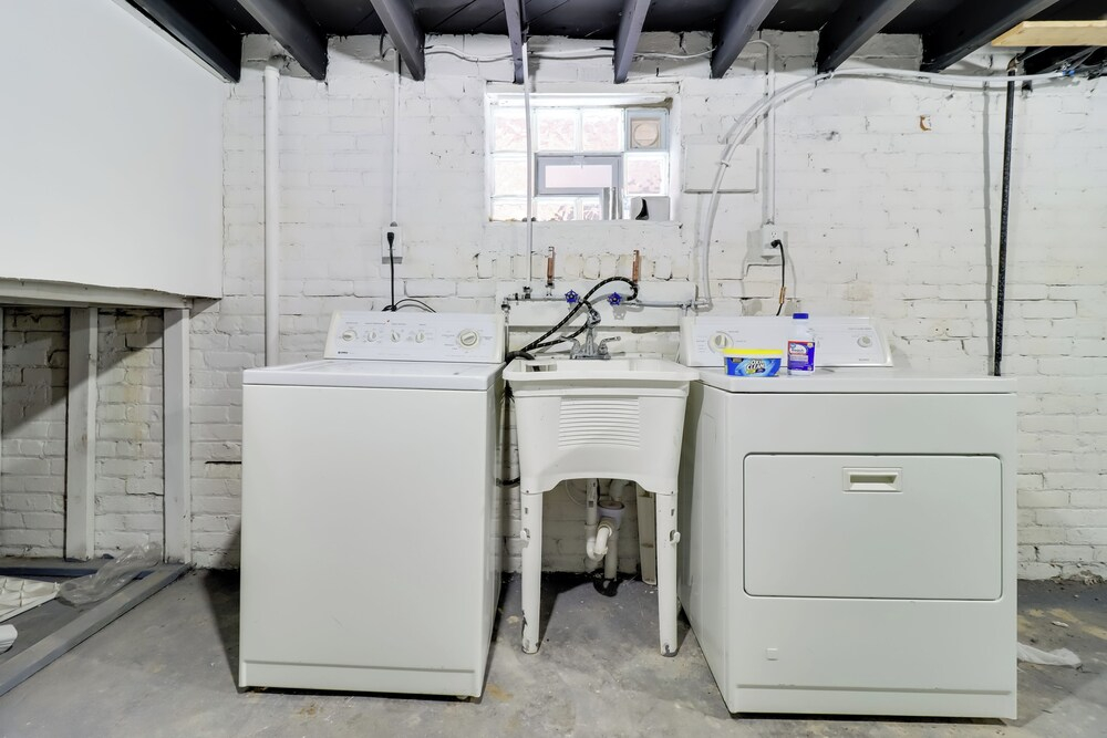 Modern Updates & Great Location! Detroit Duplex