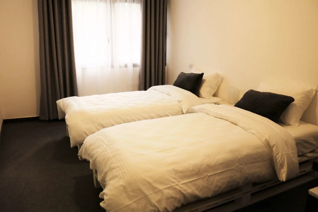 Nomads Hotel