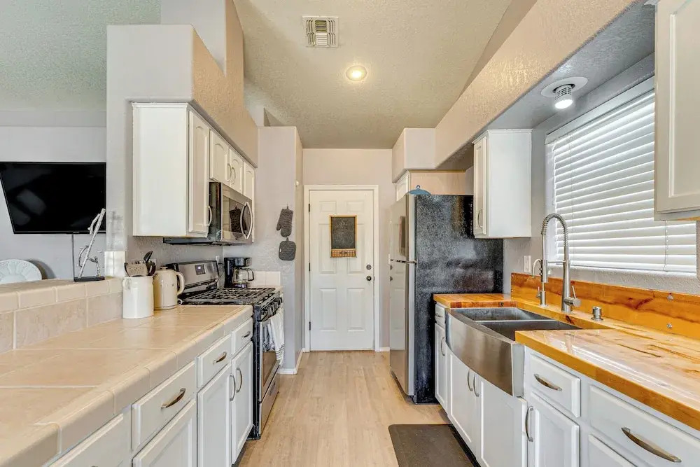2 Mi to Colorado River Beach: Bullhead City Home