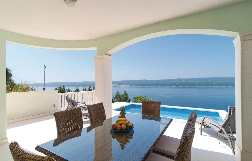 Amazing Home in Celina With Wifi and 4 Bedrooms