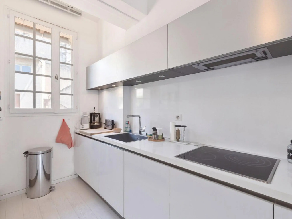 Modest Holiday Home in Avignon next to the City Centre