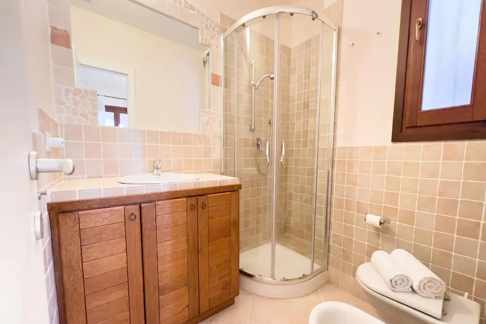 Villa Victoria 1.5 Km From The Beach