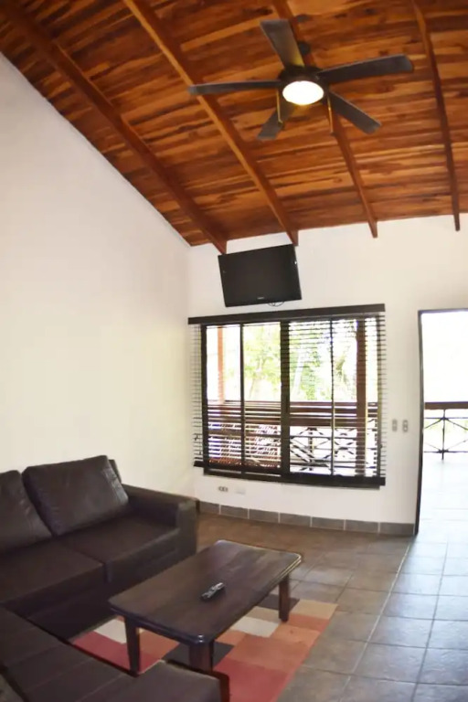 Casa Aura Beachfront B&B