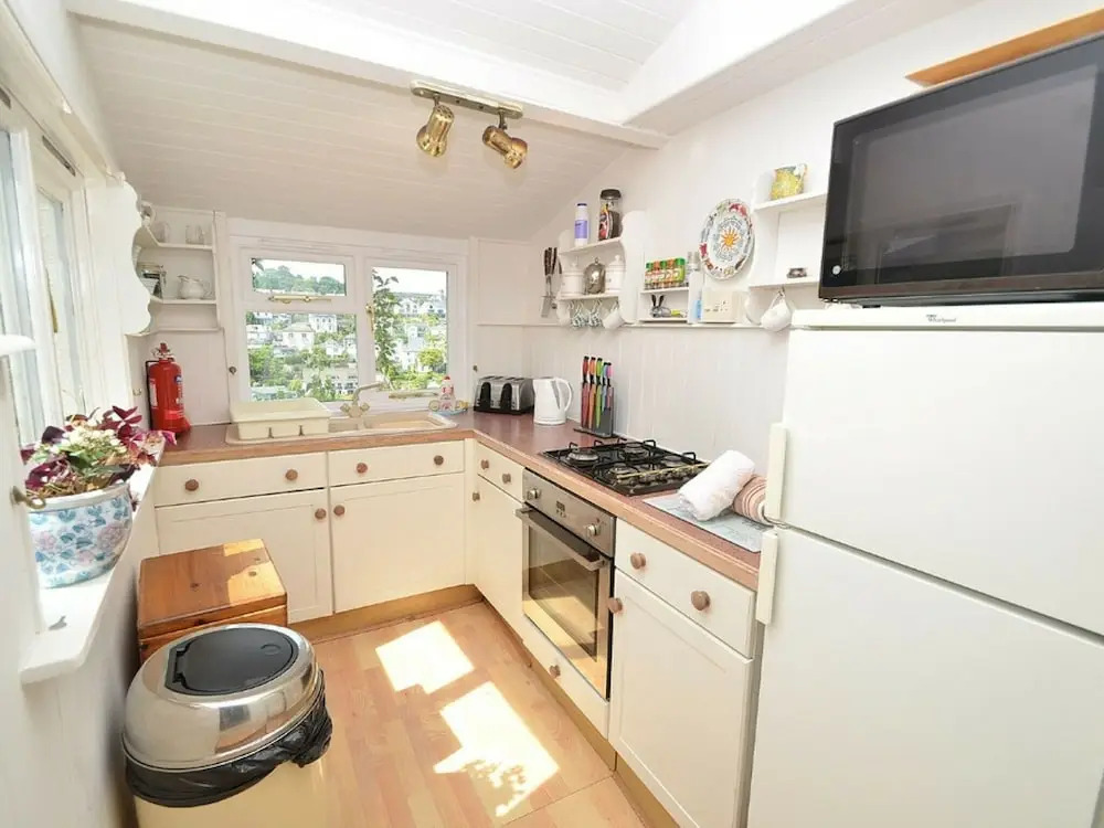 Spacious, Bright Holiday Home With a Superb View of the Hilly Surroundings