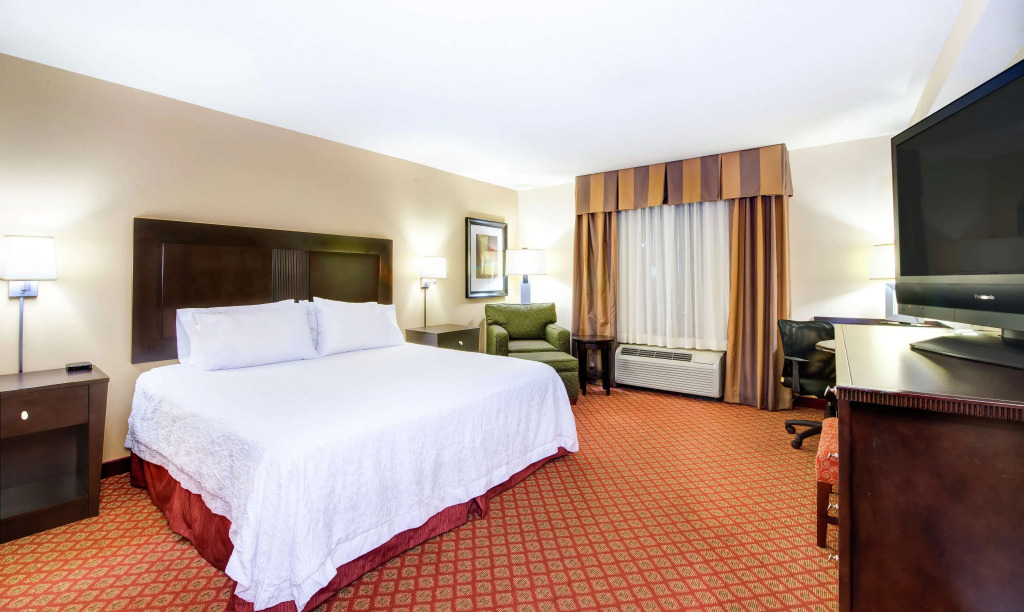 Hampton Inn & Suites Scottsboro