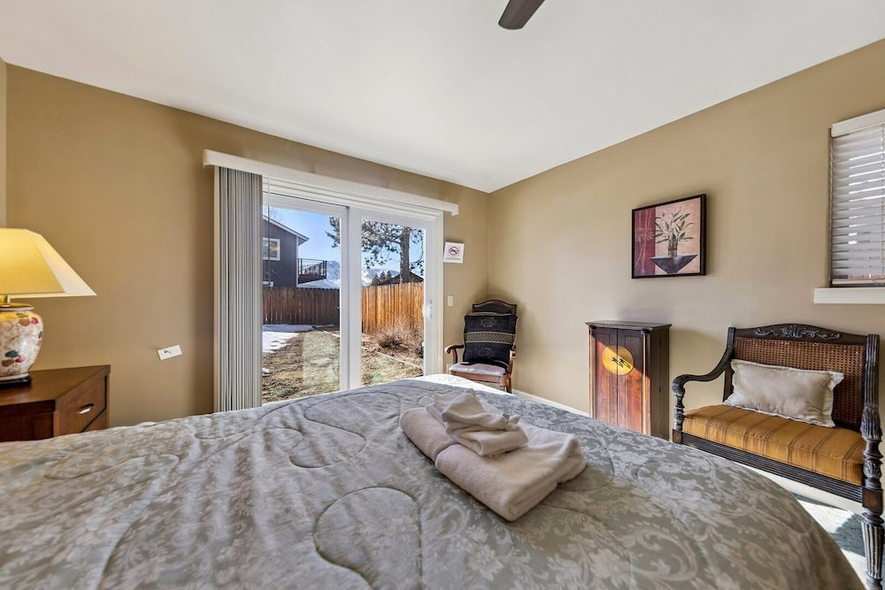2253 Catalina Drive 4 Bedroom Home