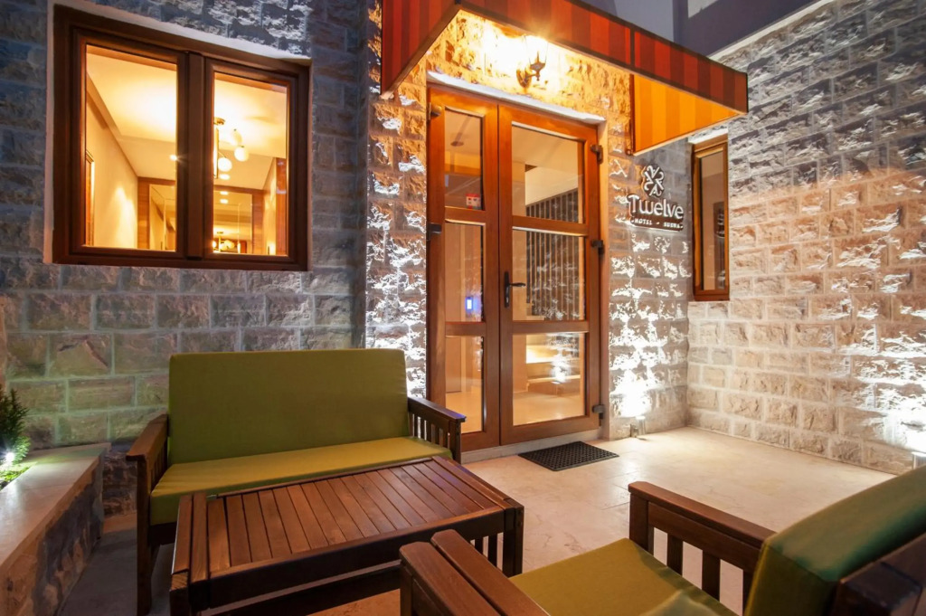 Hotel Twelve by Aycon