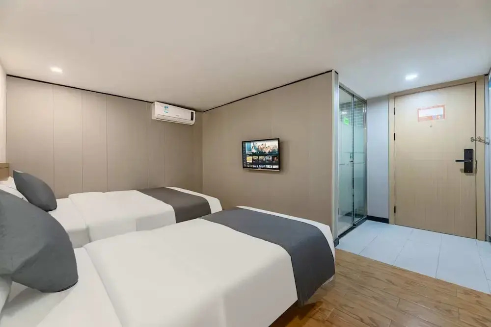 Yimi Hotel Changshou Metro Branch