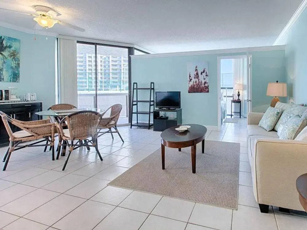 Surfside Resort 0L7