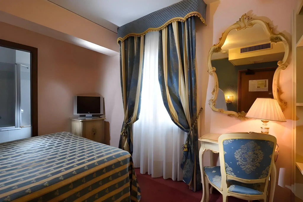 Отель Royal San Marco