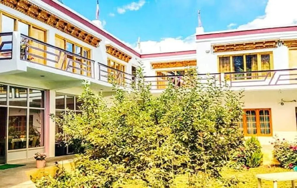 Shorkhan Guest House