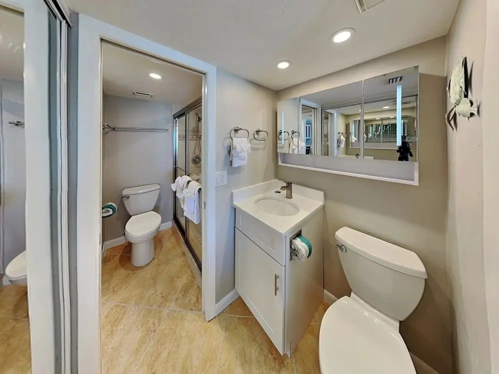Pointe South 106