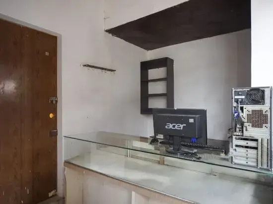 OYO 93003 B32 Homestay