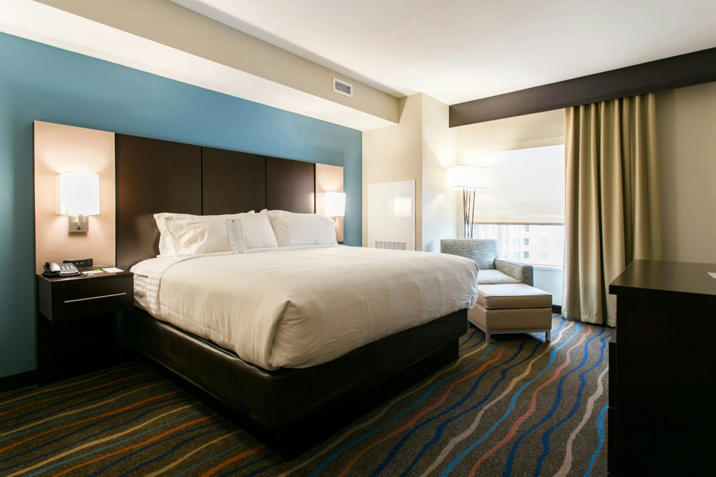 Holiday Inn & Suites Chattanooga Downtown by IHG