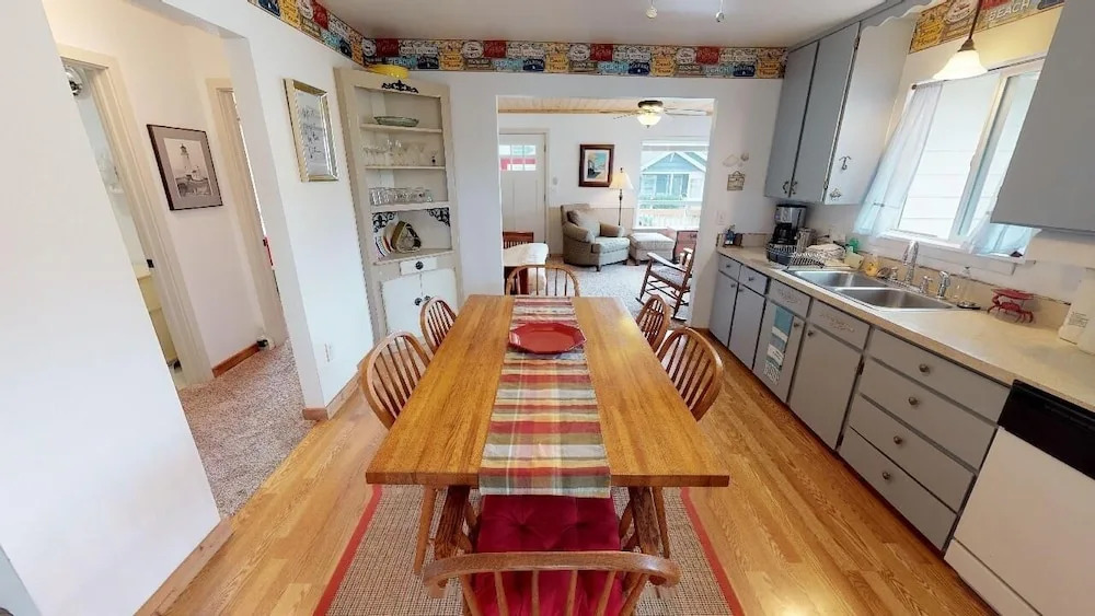 Brass Bell 2 Bedroom Cottage