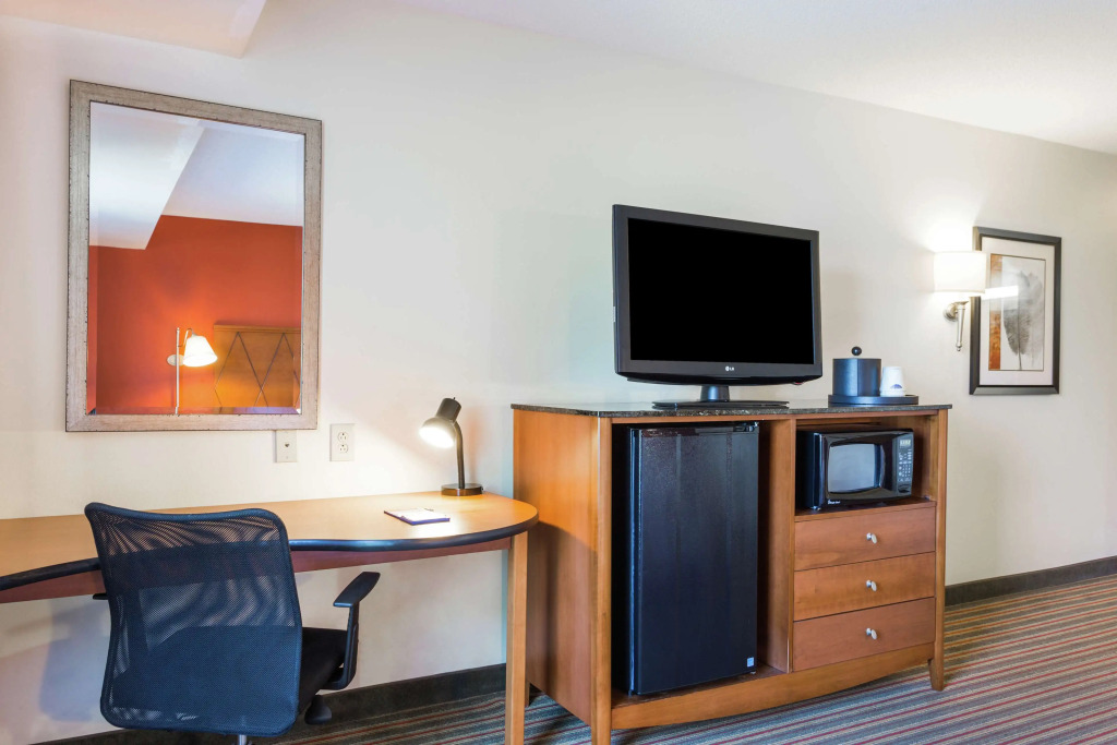 Hampton Inn Petersburg - Southpark Mall