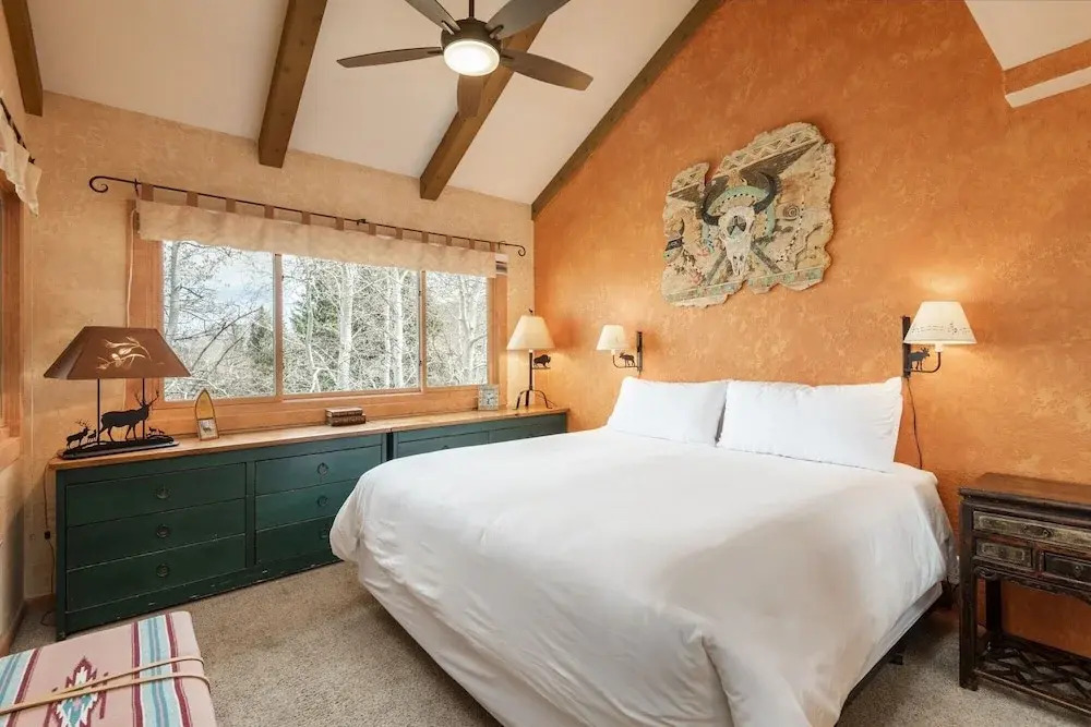 Snow Flower 124 2 Bedroom Condo by RedAwning