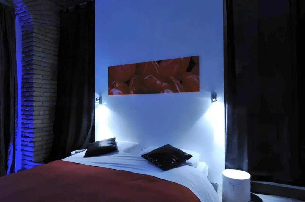 Caesar's Rooms