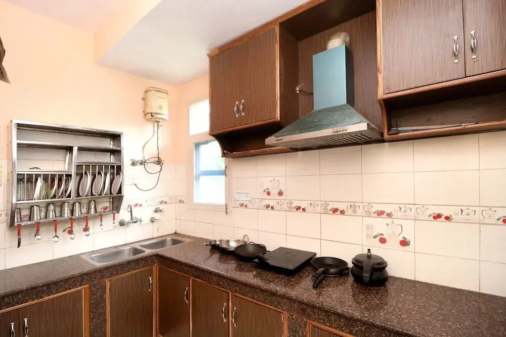 Oyo Home 16757 Comfy 2Bhk