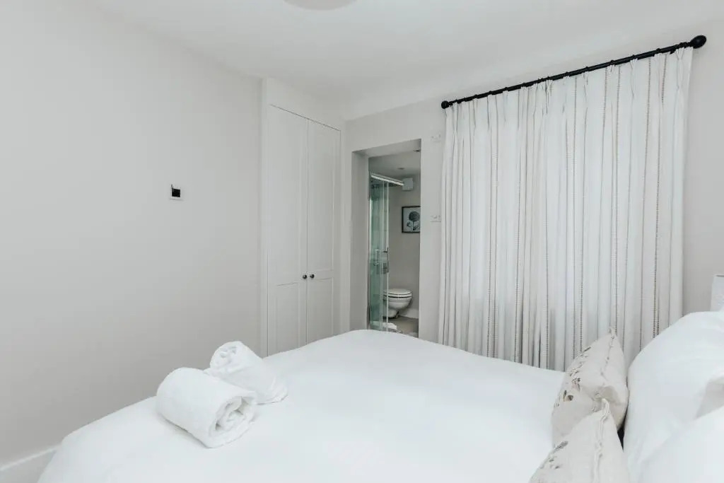 The Dragonfly - Central 2 bedroom house