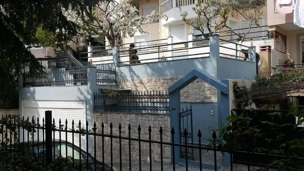 HOPE HOUSE