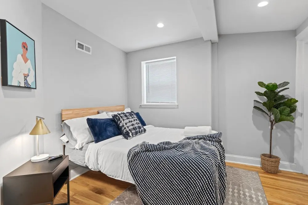 Modern & Comfy - 5* - Location Game Room