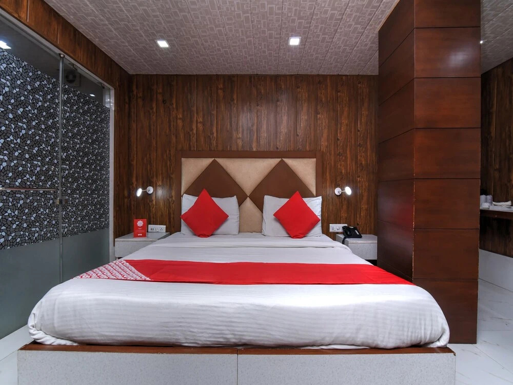 OYO 23188 Glory Villa