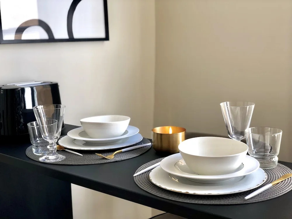 N8 Lifestyle Suites