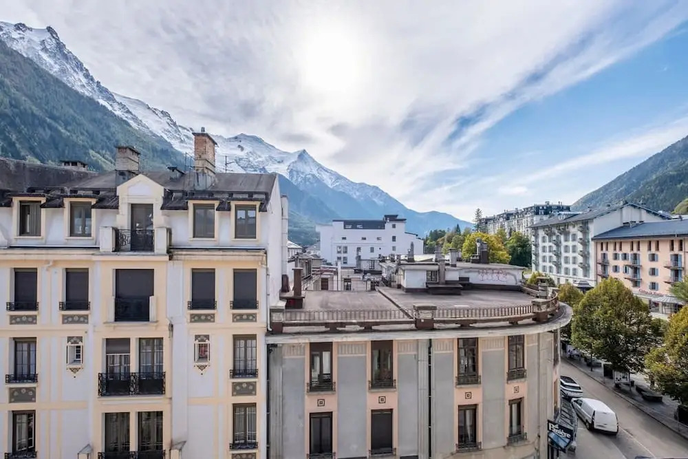 L Appart 52 in the Heart of Chamonix French Alps