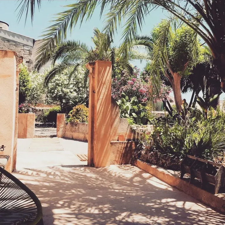 Casa Mona, Turismo de Interior