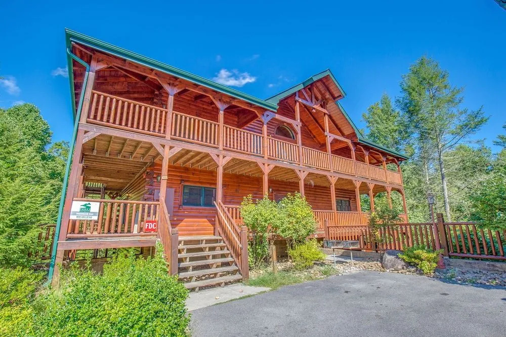 Hemlock Inn by Jackson Mountain Rentals