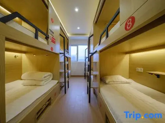 Tuyu | Hiking Enthusiast • Mountain Breeze & Moonlight Hostel (Old Town Dukezong Branch)