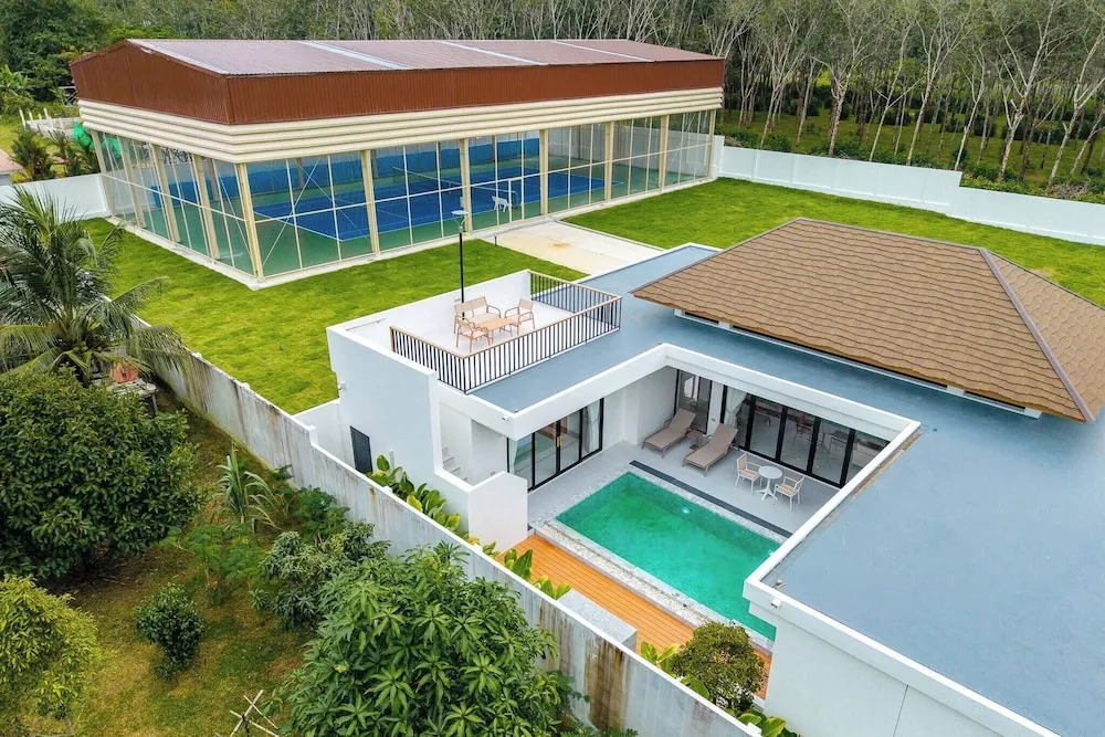 New Pool Villa With Fitness and Tennis Court
