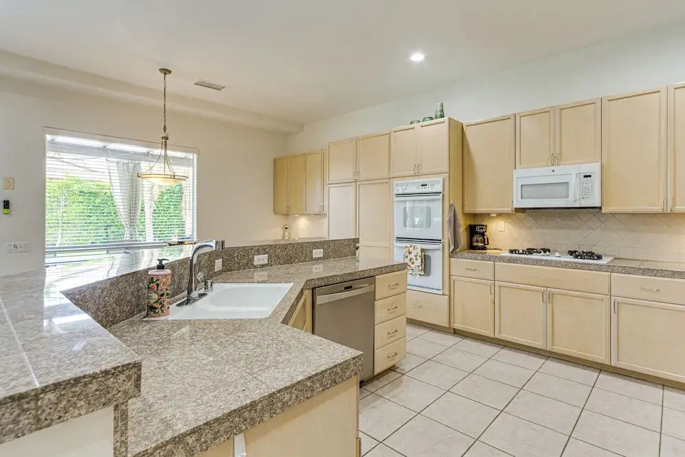 Family Friendly: Spacious Oasis in Palm Desert!
