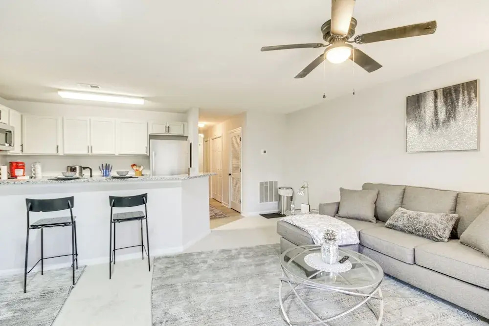 Riverfront Columbia Condo: 4 Mi to Usc!