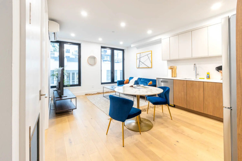 149bk-202 New Condo 1BR in Prime Greenpoint Brooklyn