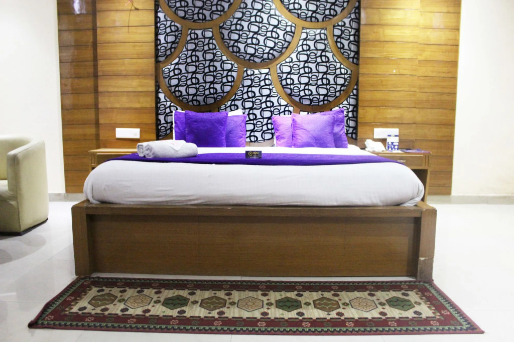 Hotel Raj Mandir