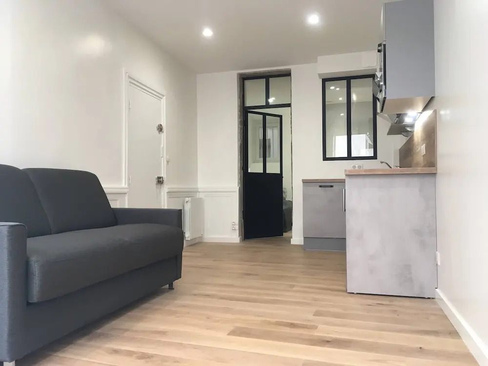 Lyon Historic Town Apartment